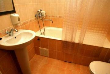 БОЛЬШОЙ (семейный) DBL в Гостинице Десна